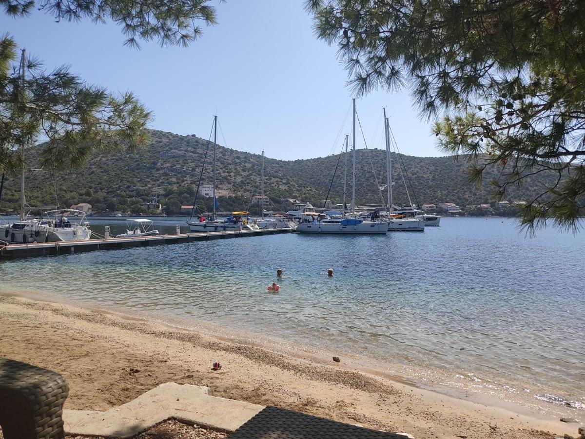 Apartman Portorus Lastovo Esterno foto